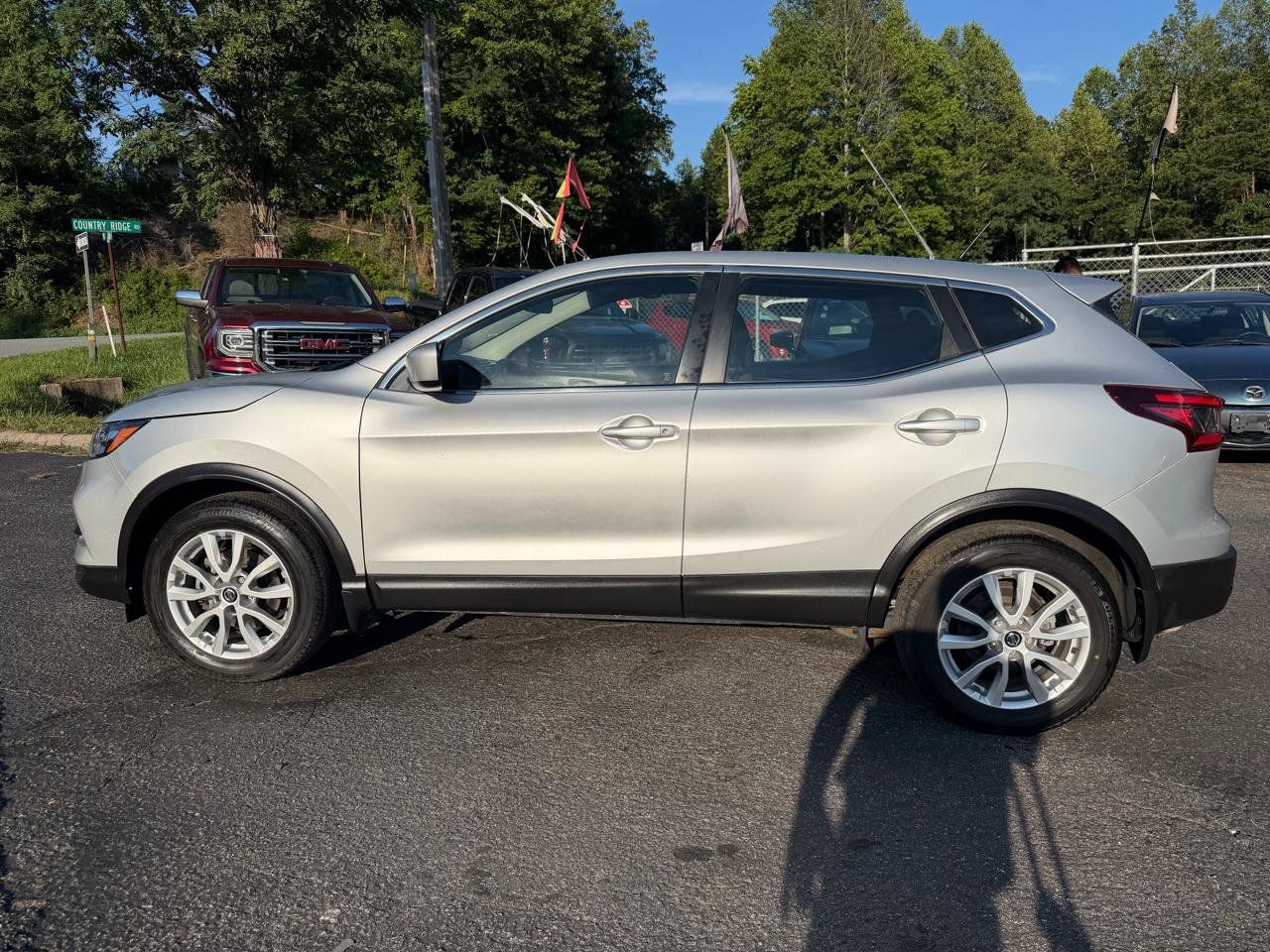 Used 2022 Nissan Rogue Sport S AWD/4WD image 4