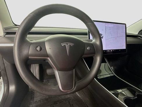 Used 2019 Tesla Model 3 Standard Range Plus RWD image 11