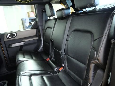 Used 2022 Ford Bronco Wildtrak AWD/4WD image 14