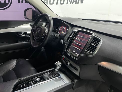 Used 2017 Volvo XC90 T5 Momentum w/ Vision Package image 20