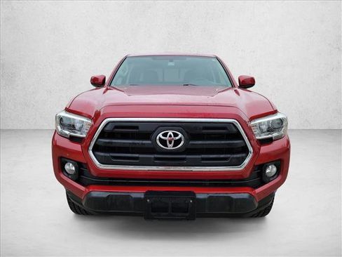 Used 2016 Toyota Tacoma SR5 w/ SR5 Appearance Package (SN) RWD image 2
