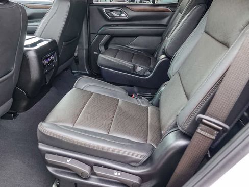 Used 2024 Chevrolet Tahoe High Country w/ Premium Package image 17