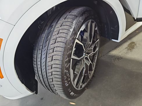 New 2026 BMW X7 M60i image 33