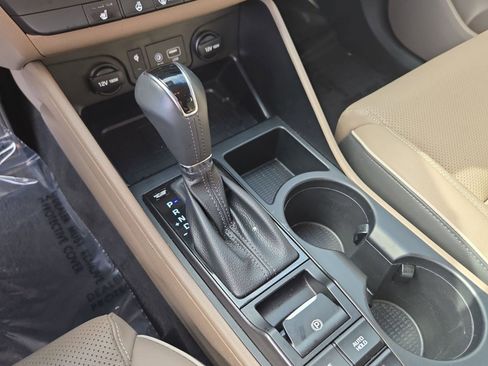 Used 2021 Hyundai Tucson Limited w/ Cargo Package image 16