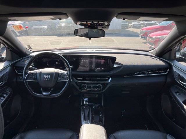 Used 2025 Buick Envista Sport Touring w/ Convenience I Package FWD image 38