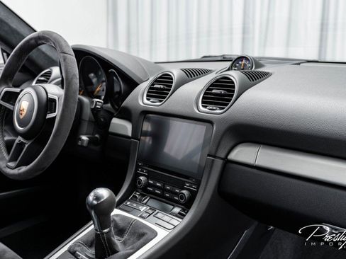 Used 2020 Porsche 718 Cayman GT4 image 41