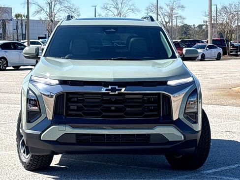 New 2026 Chevrolet Equinox ACTIV w/ Convenience Package III image 2