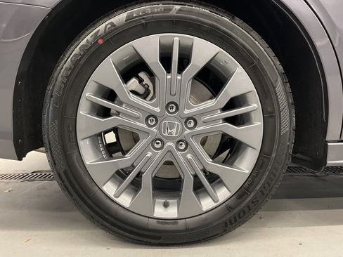 Used 2025 Honda Odyssey Touring image 44