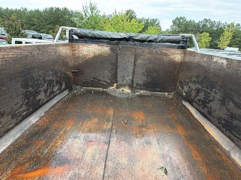 Used 2024 RAM 5500 Tradesman w/ Chrome Appearance Group AWD/4WD image 13