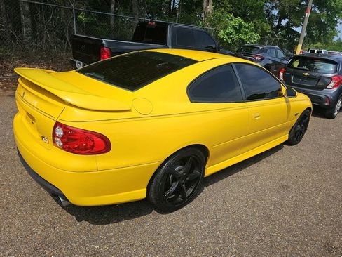 Used 2004 Pontiac GTO RWD image 2