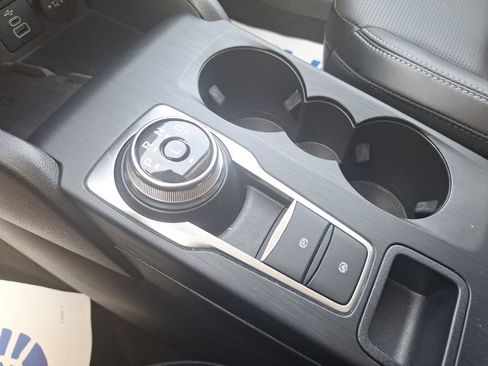 Used 2025 Ford Escape Platinum image 18