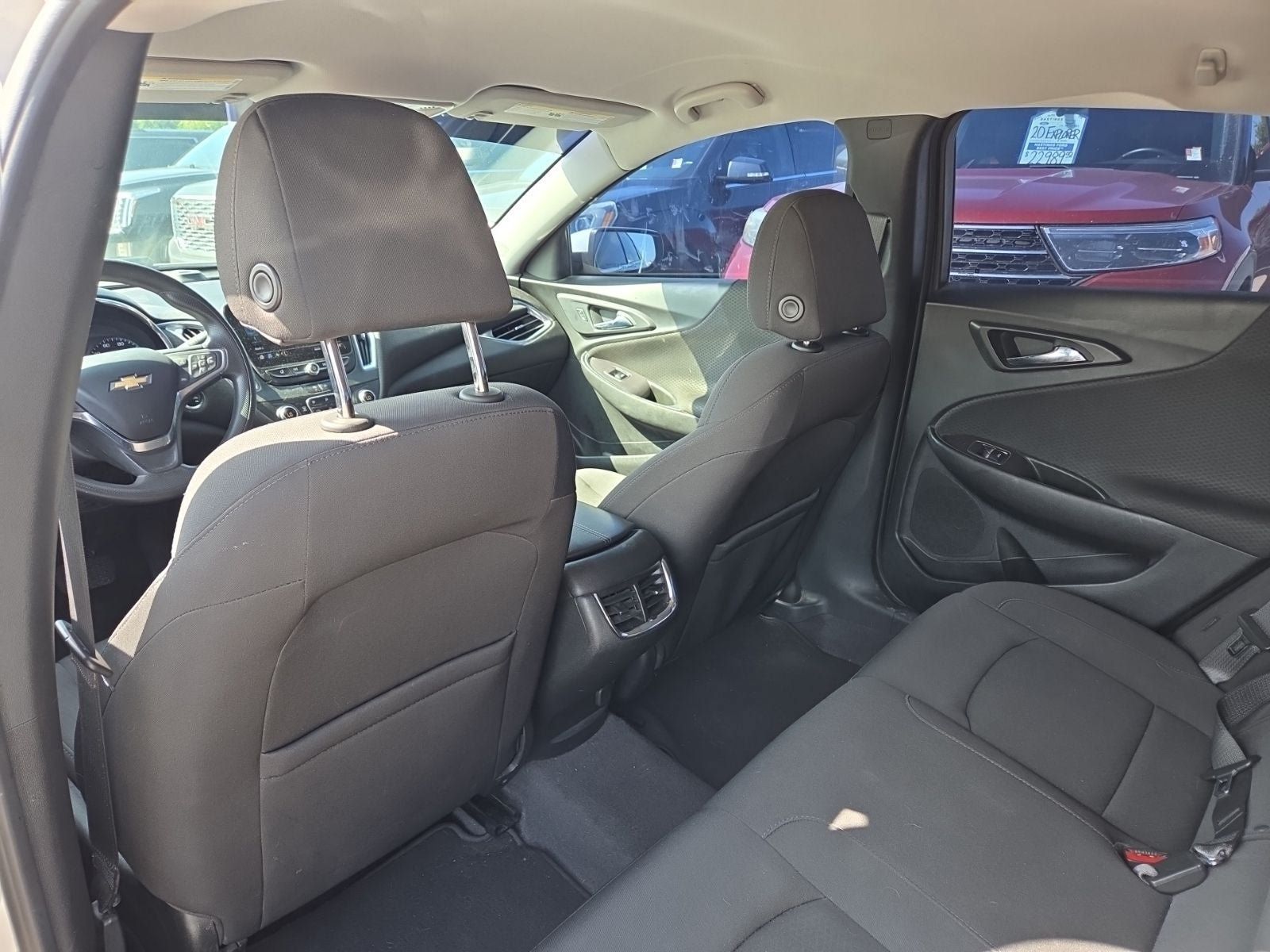 Used 2020 Chevrolet Malibu LT FWD image 13