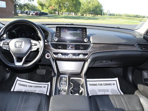Used 2022 Honda Accord Touring image 27
