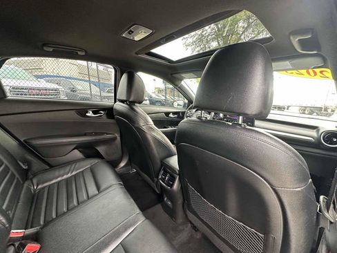 Used 2023 Kia Forte GT w/ GT2 Package FWD image 32