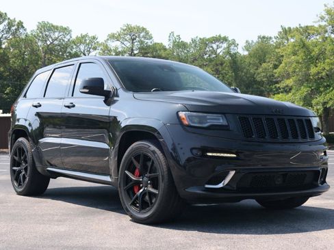 Used 2016 Jeep Grand Cherokee SRT w/ Trailer Tow Group IV AWD/4WD image 7