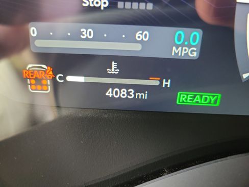 Certified 2025 Toyota Sienna XSE w/ XSE Plus Package AWD/4WD image 20