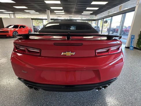 Used 2016 Chevrolet Camaro SS RWD image 6