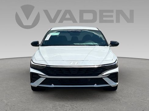 New 2025 Hyundai Elantra SEL image 27