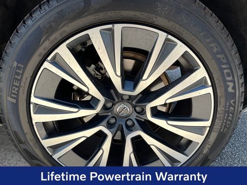 Used 2021 Volvo XC90 T6 Momentum w/ Advanced Package AWD/4WD image 9