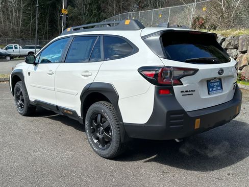 Used 2025 Subaru Outback Wilderness AWD/4WD image 3