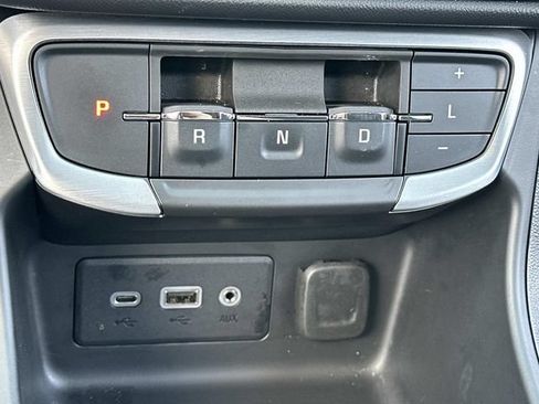 Used 2023 GMC Terrain SLE w/ Driver Convenience Package AWD/4WD image 14