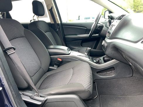 Used 2020 Dodge Journey SE image 23