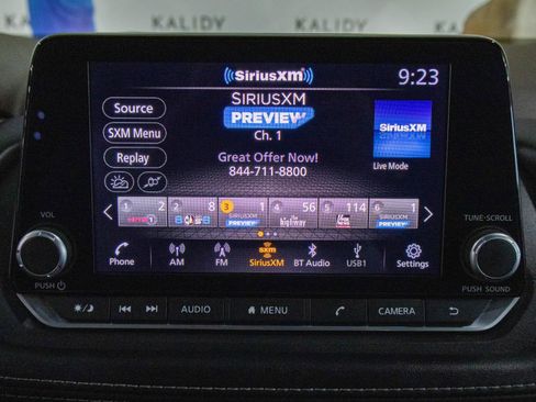 Used 2023 Nissan Rogue SV w/ SV Premium B Package FWD image 8