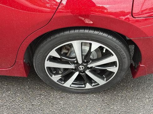 Used 2018 Nissan Altima 2.5 SR FWD image 21