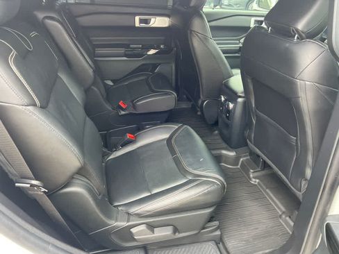 Certified 2021 Ford Explorer ST w/ Equipment Group 401A AWD/4WD image 15