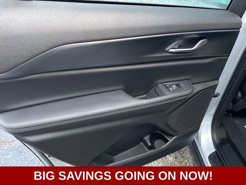 New 2025 Jeep Grand Cherokee L Laredo AWD/4WD image 34