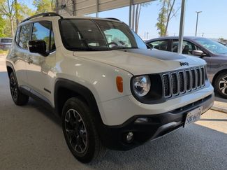 Used 2023 Jeep Renegade Latitude video 2