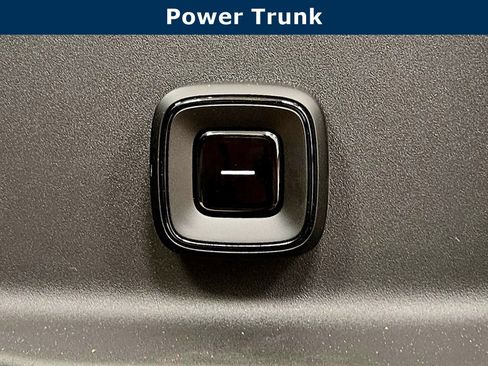 New 2026 Volvo EX30 Plus w/ Protection Package Premier AWD/4WD image 29