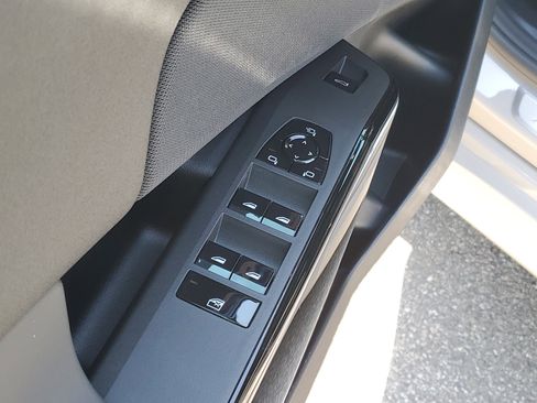 New 2026 BMW X3 xDrive30 w/ Premium Package AWD/4WD image 6