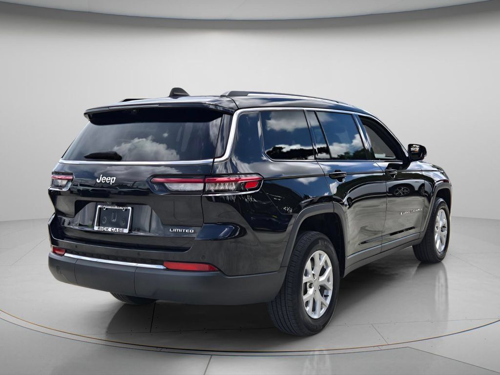 Used 2023 Jeep Grand Cherokee L Limited w/ Luxury Tech Group II RWD image 7