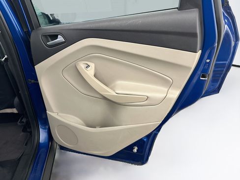 Used 2019 Ford Escape SEL AWD/4WD image 29