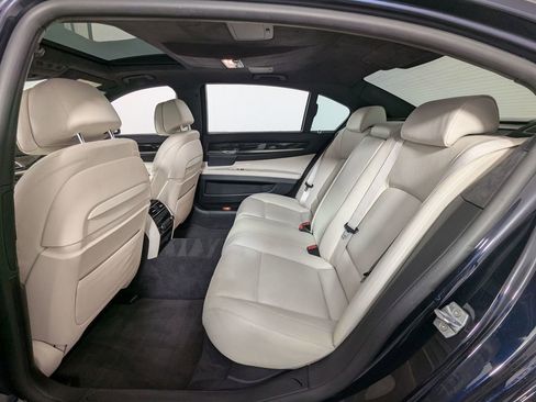 Used 2015 BMW 750Li RWD image 14