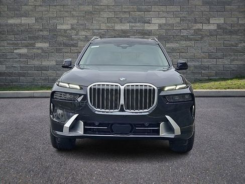 New 2026 BMW X7 xDrive40i image 2