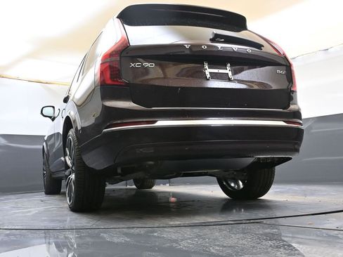 New 2026 Volvo XC90 B6 Plus w/ Protection Package Premier image 43