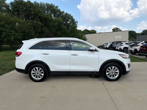 Used 2016 Kia Sorento AWD w/ LX Convenience Package image 7