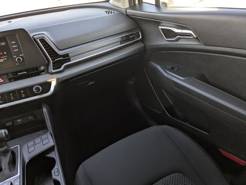 Certified 2023 Kia Sportage LX image 19
