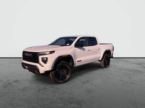 New 2026 GMC Canyon Elevation w/ LPO, Black Badging Package image 4