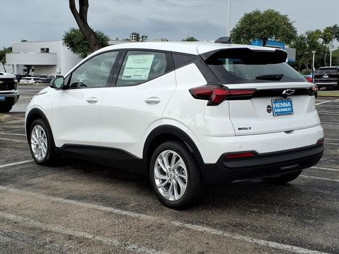 New 2027 Chevrolet Bolt LT w/ Comfort Package image 5