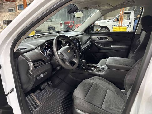 Used 2020 Chevrolet Traverse LS AWD/4WD image 27