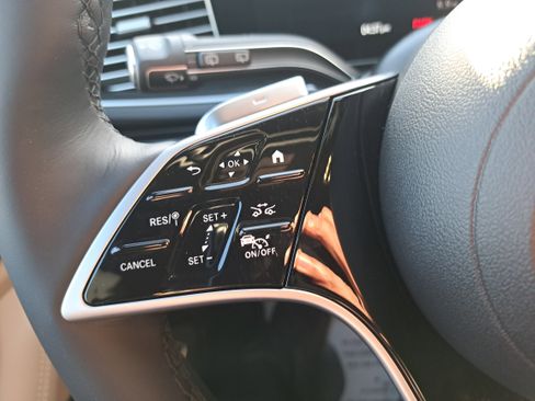 New 2026 Mercedes-Benz GLE 350 4MATIC image 17