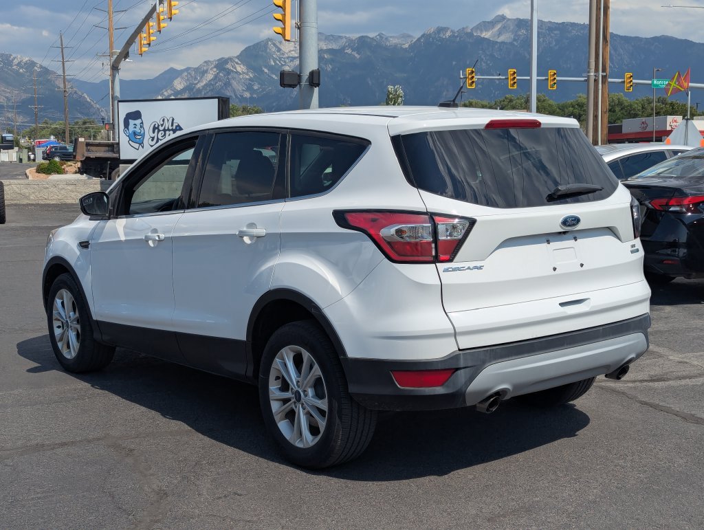 Used 2017 Ford Escape SE AWD/4WD image 6