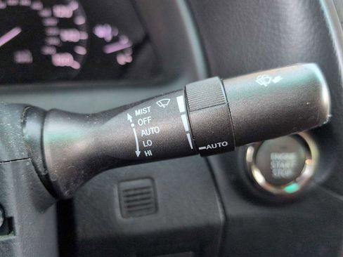 Used 2012 Lexus LS 460 w/ Comfort Pkg image 24