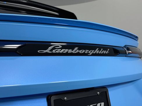 Used 2022 Lamborghini Urus AWD/4WD image 47