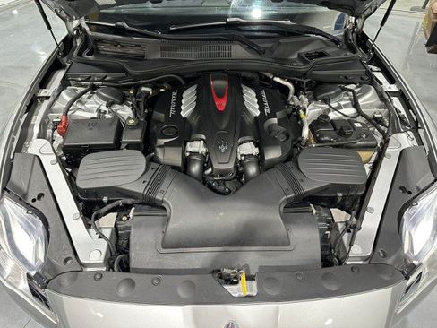 Used 2014 Maserati Quattroporte GTS RWD image 26