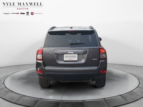 Used 2014 Jeep Compass Latitude image 13