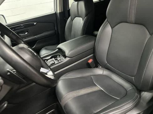Used 2024 Honda Pilot EX-L image 10
